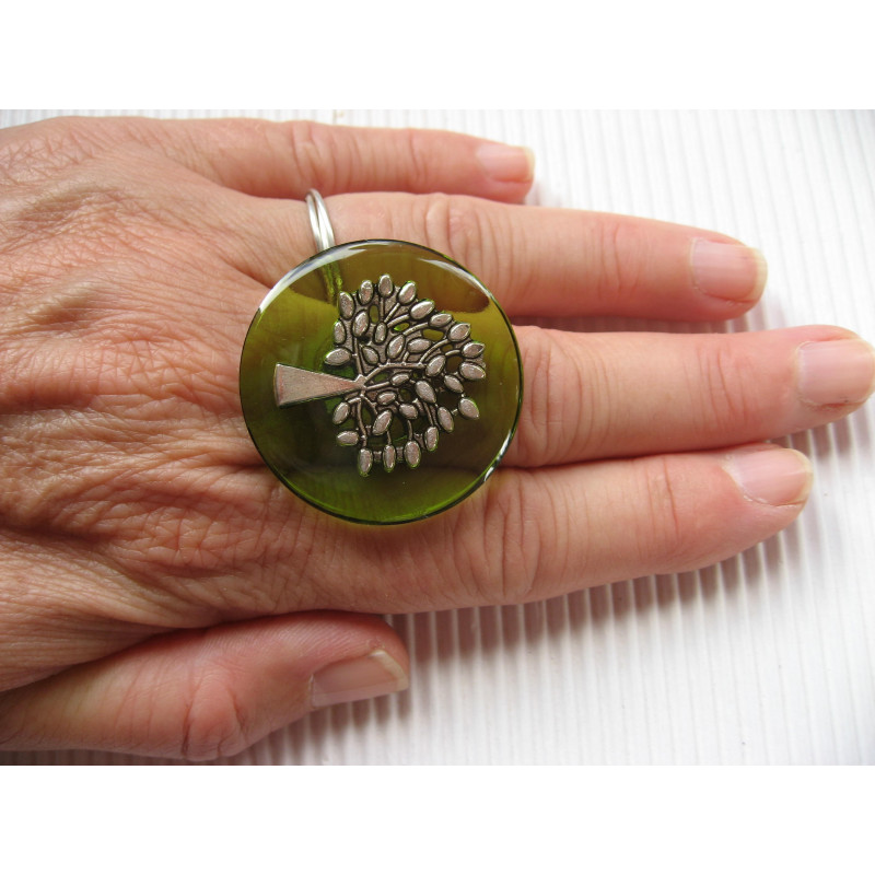 Big Zen ring, Silver tree of life, on green resin background