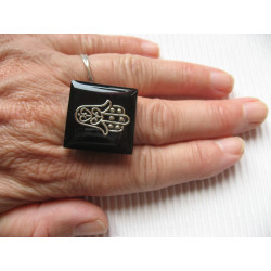 Square RING, Hand of Fatma, on black resin background