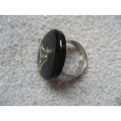 RING Zen attitude, silver yoga, on black resin