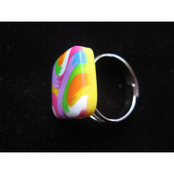 Small graphic ring, multicolored mosaic patterns, in fimo