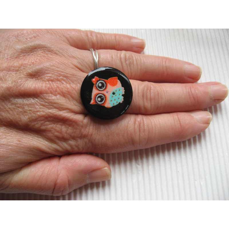 Colored Owl black small resin ring