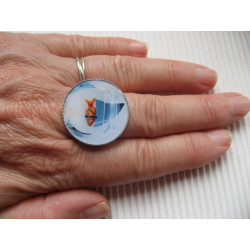 Small adjustable ring, fish or shark, set in resin