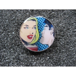 Petite bague vintage, Publicité américaine Années 50,  sertie en résine