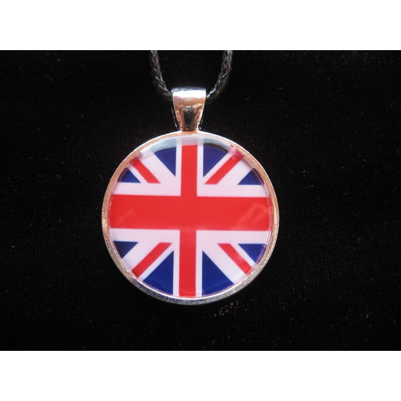 Petit pendentif vintage, Union Jack, serti en résine