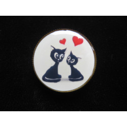 Fancy RING, cats in love, set with resin