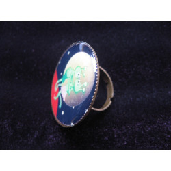 Fancy ring, extraterrestrial love, set in resin
