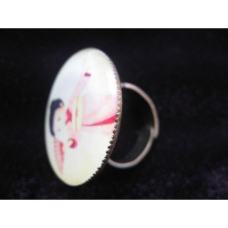 BAGUE kawaii, Geisha rose, sertie en résine