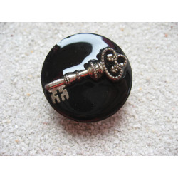 Big ring, The key of happiness, on black resin