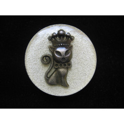 Grande bague Steampunk, Chat royal Bronze, sur fond blanc en résine