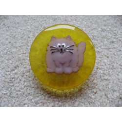 Large fancy ring, gray cat, on a yellow resin background