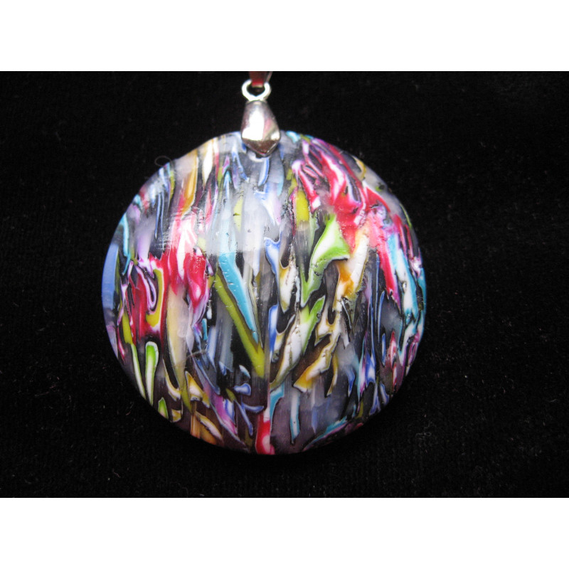 Cabochon pendant, multicolored patterns in fimo