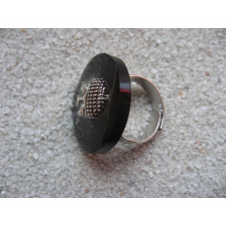 Silver Bouddha on black resin ring