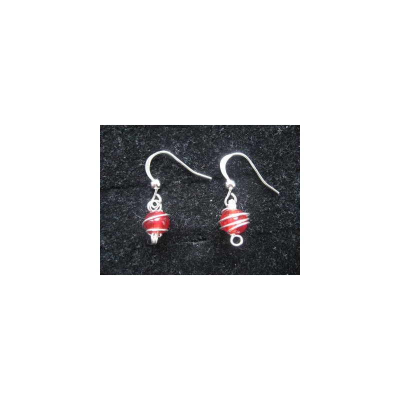 Boucles d'oreille rouges